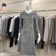 케이엘 KL 중앙로 숄더카라 체킹 플레어 원피스