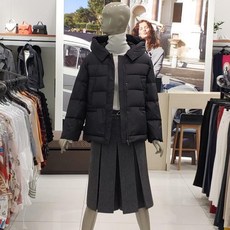 시슬리(Sisley) 시슬리 오버핏 숏덕다운패딩 SAPDC6061