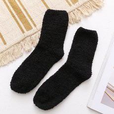 카니예웨스트 에센셜 스트릿 남자 39따뜻한 겨울 양말 푹신한 퍼지 두꺼운 잠자는 남자 양말 캐주얼 패션 화이트 블랙 부드러운 산호 양털 바닥 남성 양말