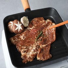 갈비아저씨 수제 돼지갈비 맛 양념목살, 1팩, 600g