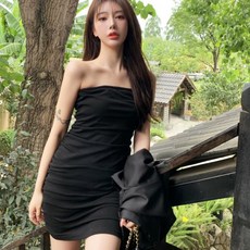 [랜덤플레이] 오프숄더 하이웨스트 슬림 원피스