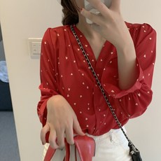 모네타 러블리 하트 블라우스
