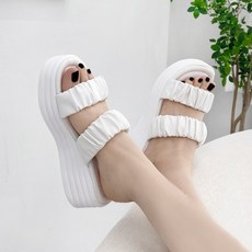 르벨슈 여성 통굽 5cm 웨지힐 쿠션 주름 슬리퍼 바닷가 휴양지 여름 샌들힐