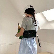 실버 숄더백MBTI 여성용 럭셔리 디자이너 숄더백 단색 2023 새로운 패션 실버 트렌드 지갑 캐주