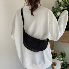 데일리 반달 나일론 숄더백 크로스백 23_BAG_033